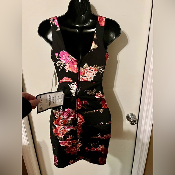 Trixxi Clothing Company Core Social Floral Cocktail Evening Party Dress Size 3 - Picture 8 of 11